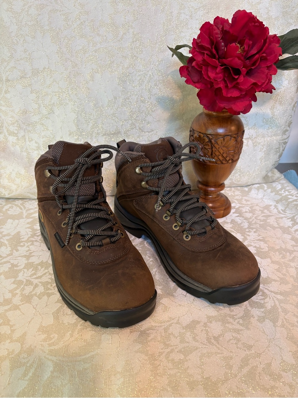 Timberland Men’s White Ledge Leather Waterproof Hiking Boots with Black Soles